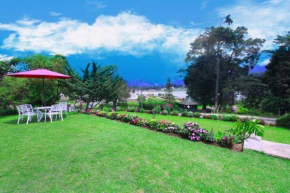Private Bungalow at Lake Gregory